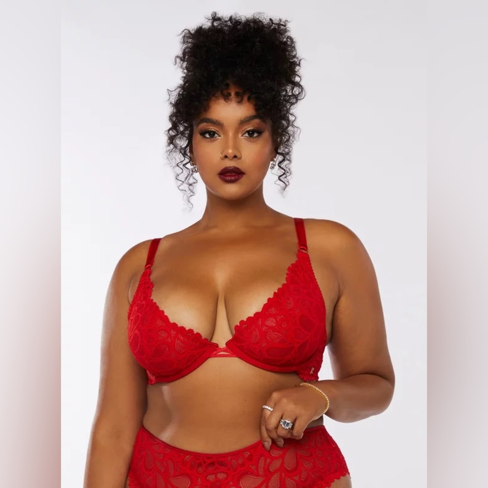 NWT Savage Fenty Bra